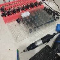 مونتاژکار دوربین مداربسته خانم