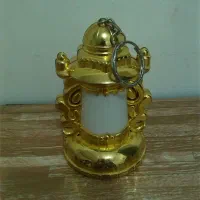 چراغ ماشین با نور قرمز