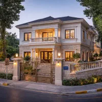 خانه-ویلایی-دو-طبقه-درب-از-حیاط