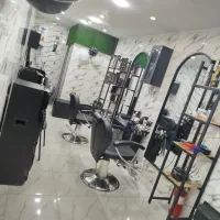 اجاره صندلی آرایشگاه مردانه  و کار آموز