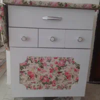 میز اتو در حد نو اصلا استفاده نشده