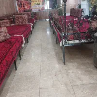 تخت اهنی با فرش پشتی