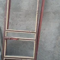 یک عدد درب سنگین