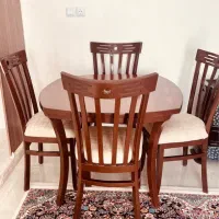 میز غذاخوری ۴نفره نو نو