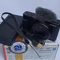 Sony ZV-1 در حد نو + باتری اضافه + شارژر سه خانه