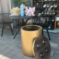 گلدان فایبرگلاس با زیر گلدانی چرخدار