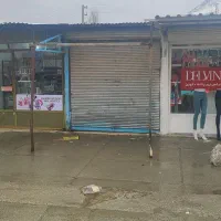 مغازه درکفش فروشان