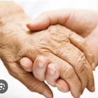 پرستار خانم برای سالمند خانم