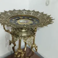 کنار سالنی برنز