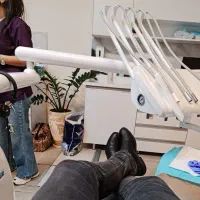 دستیار دندانپزشک خانم با تجربه