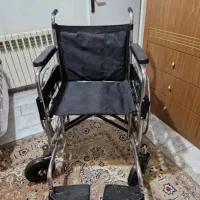 یک دستگاه ویلچر تمام اسپرت