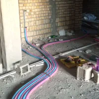 نیازمند یک نیروی کار برای تاسیسات در کنار استاد