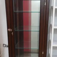بوفه شیشه ای