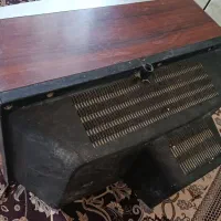 تلویزیون قدیمیتلویزیون قدیمی trinitron