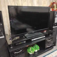 تلویزیون ال سی دی سونی ۴۲ بهمراه میز
