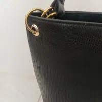 کیف|کیف، کفش، کمربند|قیدار, |دیوار