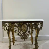 جلومبلی ودوعددعسلی  برنز بارویه سنگ