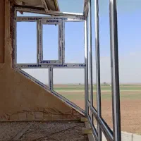 تعمیر کار درب وپنجره