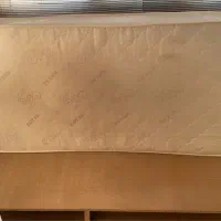 تشک خوشخواب و کفی تخت