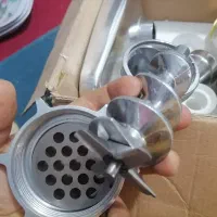 یک عددچرخ گوشت یک باراستفاده شده|خردکن، آسیاب، غذاساز|شوش, |دیوار