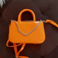 کیف شیک و ترندی نارنجی رنگ