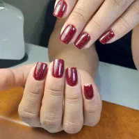 کاشت ناخن ۳۰۰ فقط تا پایان هفته