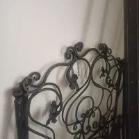 تخت یک نفره، فرفورژه