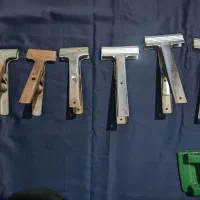 گیره بزرگ نگهدارنده الگو و پارچه روی میز برش