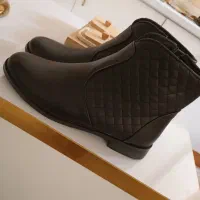 نیم بوت اصلا پوشیده نشده نوسایز ۴۰