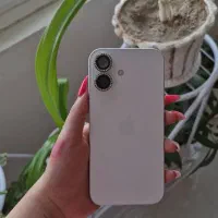 ایفون 16نرمال