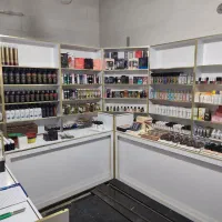 نیازمند فروشنده خانم