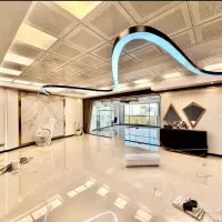 ۳۰۰ متر / طبقه اول / ۵ ساله / ۴ پارکینگ سندی