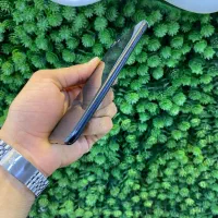 iphone SE (2020)|موبایل|تهران, فلسطین (میدان انقلاب)|دیوار