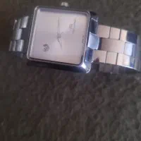 یک عدد ساعت مردانه ضد اب ضد زنگ