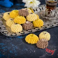 نیازمند فروشنده شیرینی فروشی