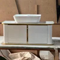 روشویی لباس طلایی