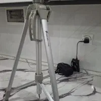 دوربین دیجیتالی سالم و سلامت، با پایه آلمینیومی|دوربین عکاسی و فیلمبرداری|اسلامشهر, شهرک مهدیه|دیوار