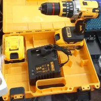 دریل شارژی و پیچ گوشتی  دیوالت 600 وات