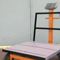 فروش باسکول۵۰۰ ،۸۰۰ و۱۰۰۰کیلویی چرخدار (ترازو)|فروشگاه و مغازه|اصفهان, خواجه عمید|دیوار