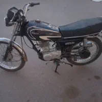 سلام موتور ۱۲۵ کارت داره