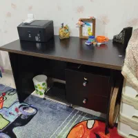 میز تحریر و اداری