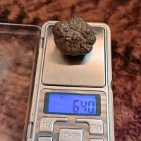 کسی هست بتونه راهنماییم کنه برای فروش این سنگ