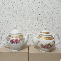 قوری چینی متوسط در دو طرح