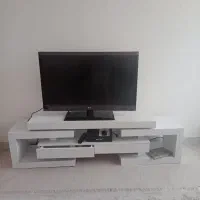 میز تلویزیون سفید رنگ