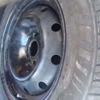 لاستیک با رینگ بسیار سالم|قطعات یدکی و لوازم جانبی|نسیم‌شهر, |دیوار