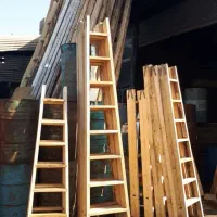 تعدادی نردبان زیر قیمت بازار چوبی بلند و کوتاه|عمده‌فروشی|تهران, مشیریه|دیوار