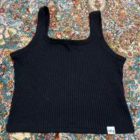 تعدادی تی شرت زنانه