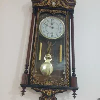 ساعت دیواری طرح چوب