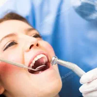 منشی و دستیار دندانپزشکی باسابقه