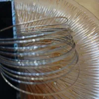 دستبند طلا النگویی ظریف ۱۷ عددی